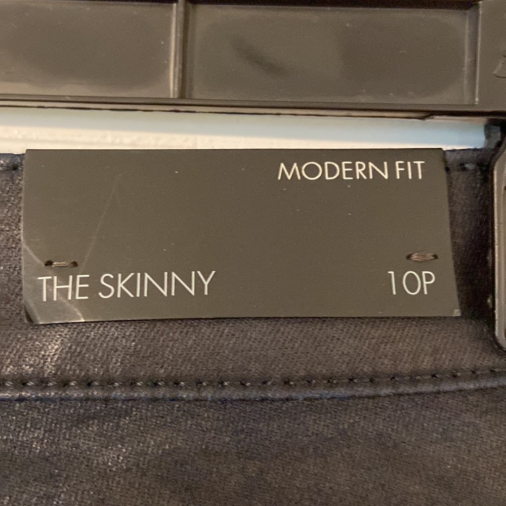 Ann Taylor The Skinny Modern Fit Pants size 10P brand new with tags color black - Picture 4 of 16